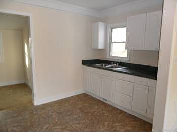 4th image of 2126 Textile Dr