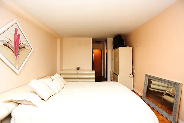 Sold by Keller Williams Realty Landmark II | media 19