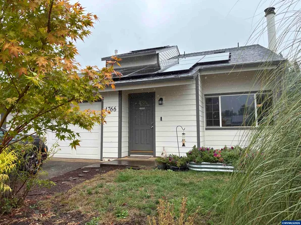 4766 Clarence Ct SE, Salem, OR 97302