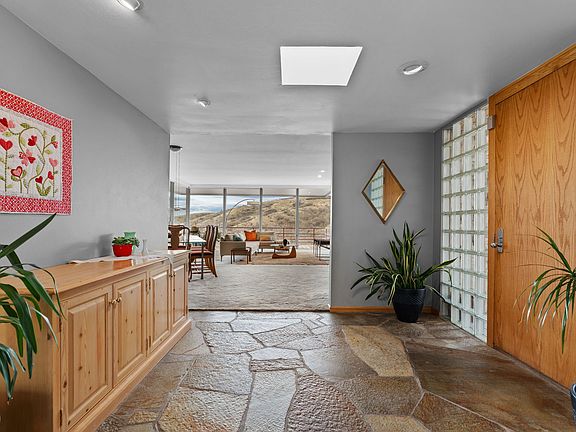 4th image of 1856 N Fort Canyon Rd