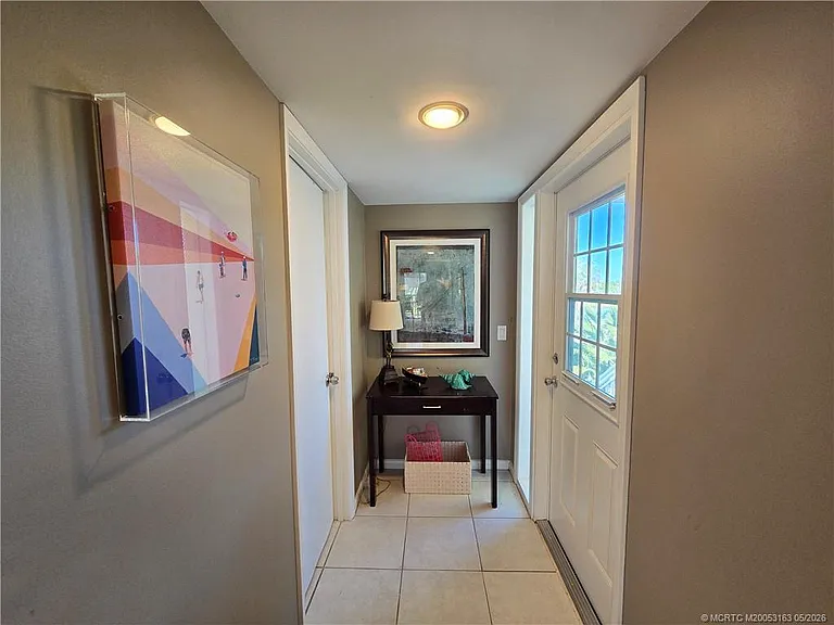 5564 NE Gulfstream Way — Photo 10