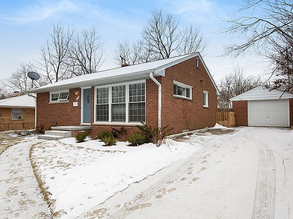 2nd image of 940 Arbordale St