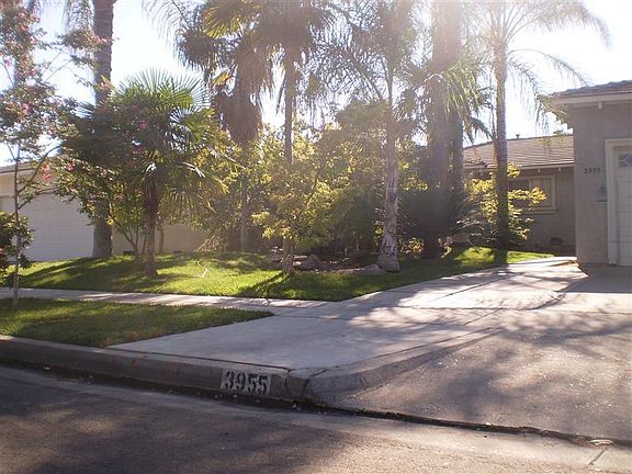 3rd image of 3955 N Pacific Ave