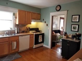 847 Crescent St NE, Grand Rapids, MI 49503