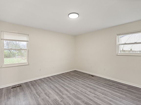 2nd image of 254 Shenandoah Dr