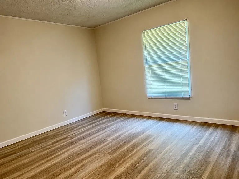 7158 Davis Rd — Photo 12