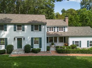 37 Fox Run Rd, New Canaan, CT 06840