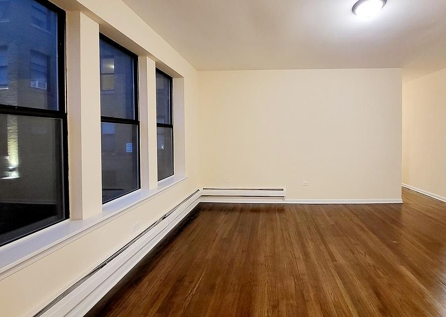 1st image of 2747 N Sawyer Ave #216