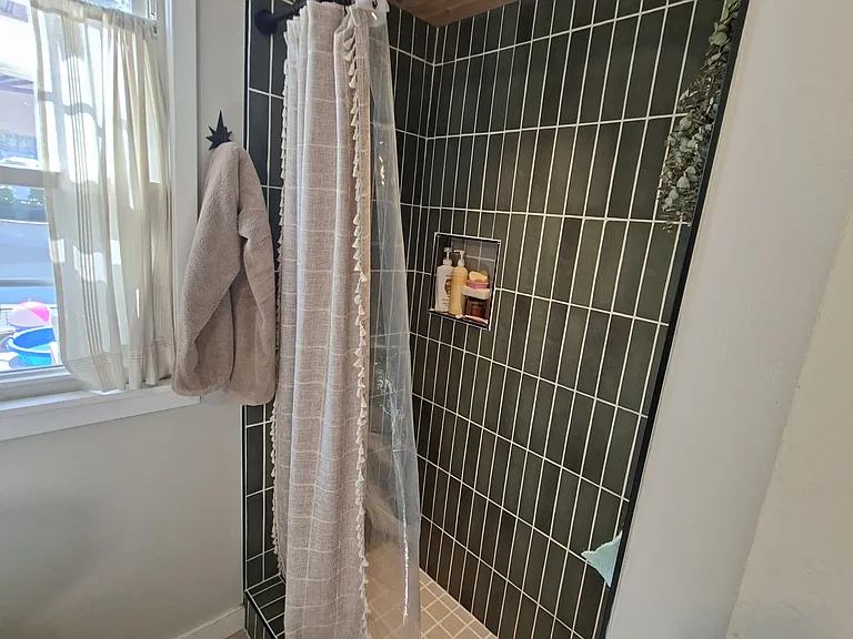 43 Ruscan Rd — Photo 12