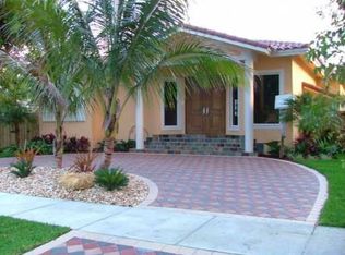 1406 Dewey St, Hollywood, FL 33020