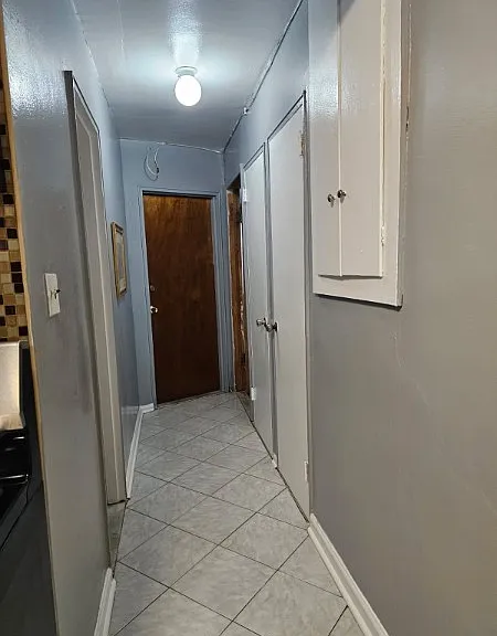 855 E 55th St #1 — Photo 9