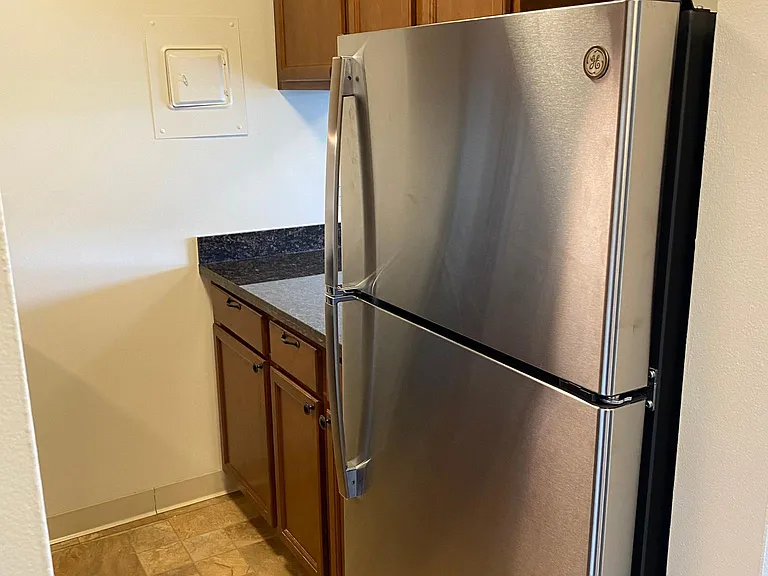 400 W Roy St #401 — Photo 3
