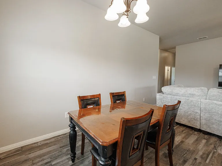1839 Sweetwater Ln — Photo 10