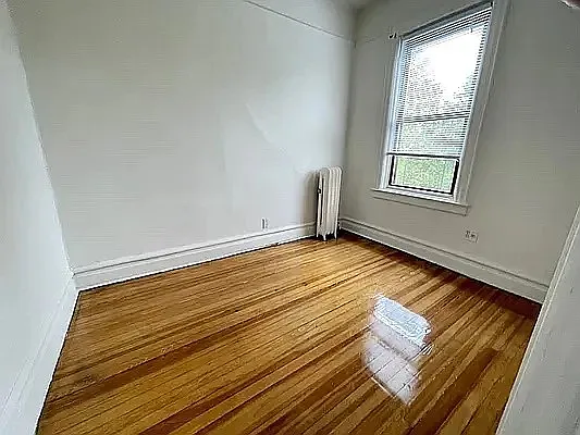 Building Photo 3