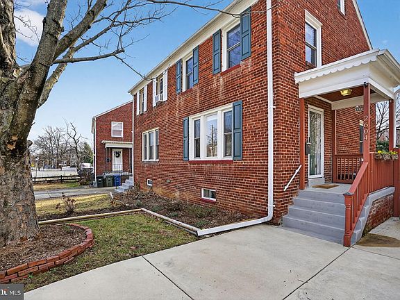2nd image of 2604 S Troy St