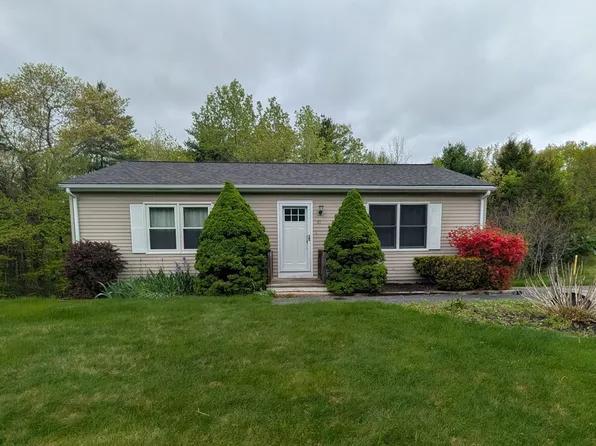 81 Eagle Dr, Douglas, MA 01516