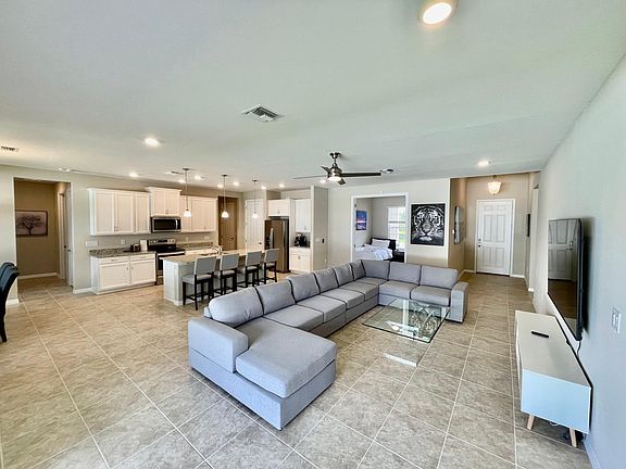 2nd image of 3040 SW 22nd Pl