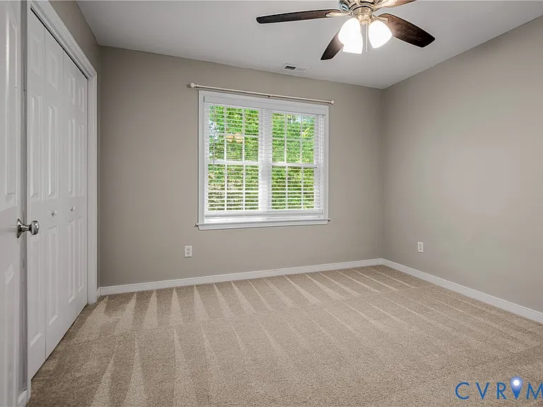 3924 Liberty Point Dr — Photo 42