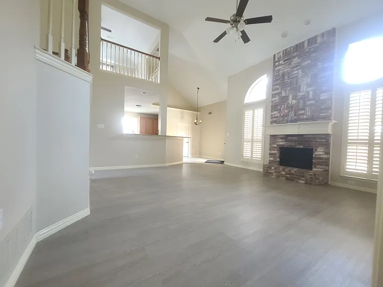 7509 Avalon Dr — Photo 8