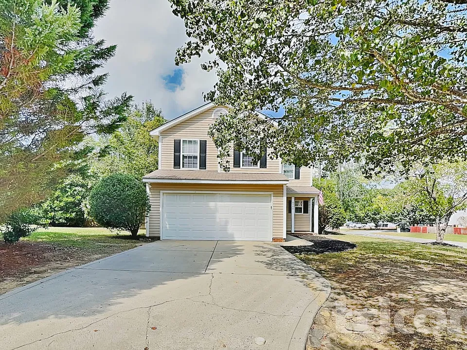 4700 Winterberry Ln