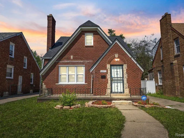 12075 Lansdowne St, Detroit, MI 48224