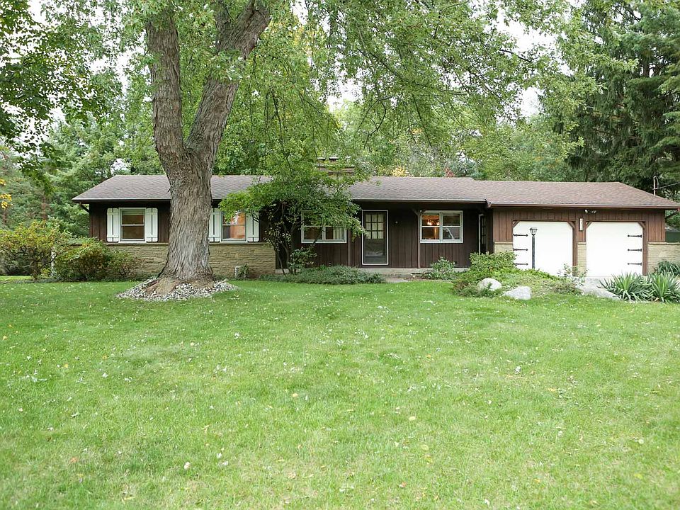 1st image of 2473 Saratoga Dr NE