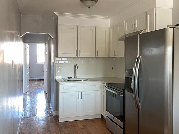 2nd image of 23303 Linden Blvd Floor 2