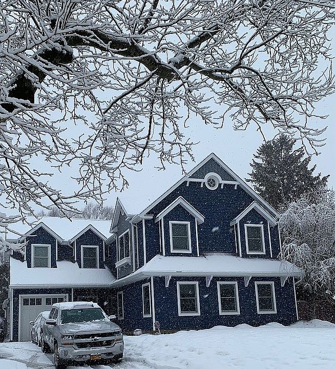1st image of 31 Lucille Dr