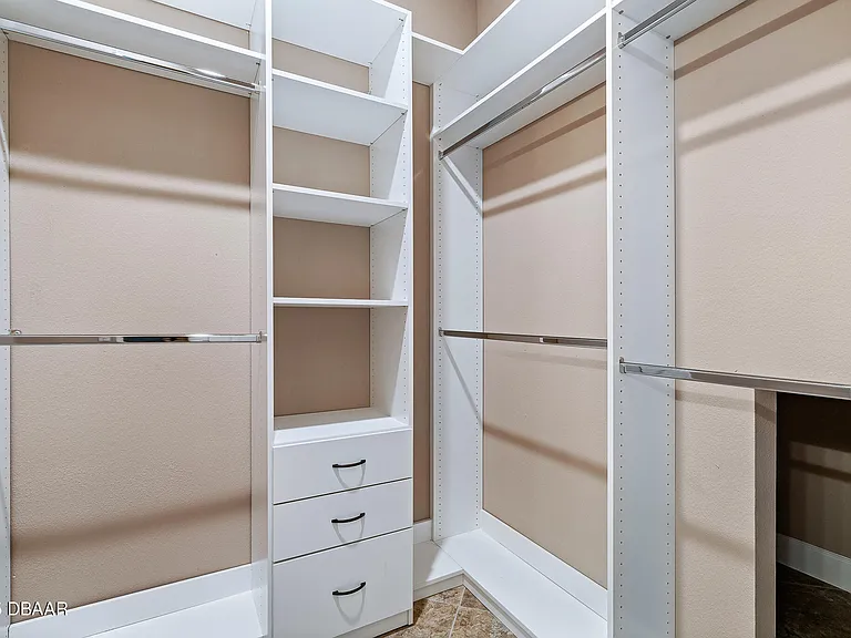 829 Pinewood Dr — Photo 21