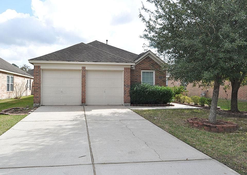 1st image of 22844 Lantern Hills Dr
