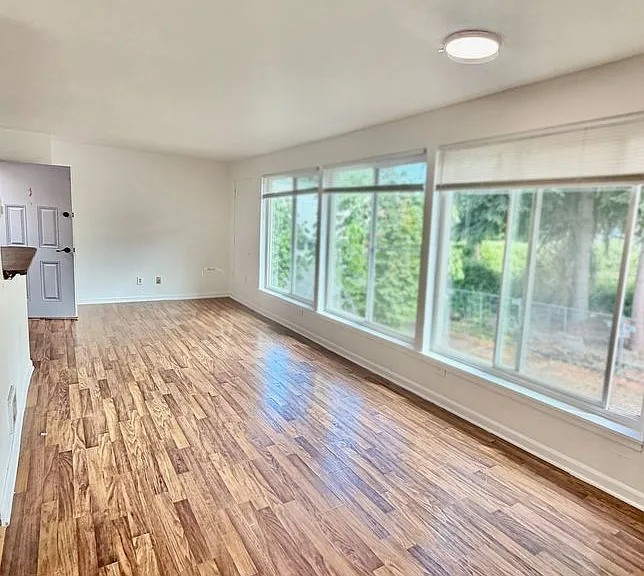 5222 Rainier Ave S — Photo 1