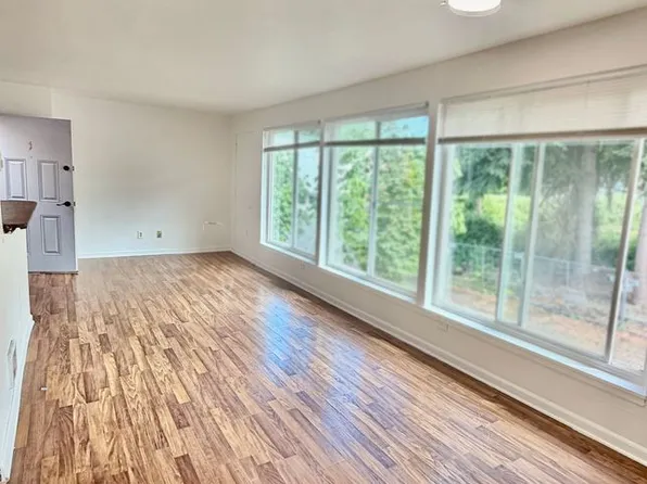 5222 Rainier Ave S, Seattle, WA 98118