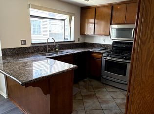 309 N Holliston Ave APT 5, Pasadena, CA 91106