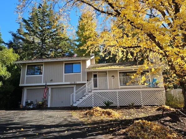 11151 Torrey Pines Dr, Auburn, CA 95602