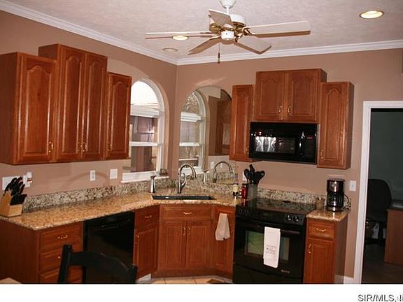 4th image of 2740 Fieldstone Dr