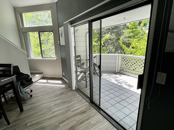 2nd image of 2601 Willowbrook Ln #1-1-16