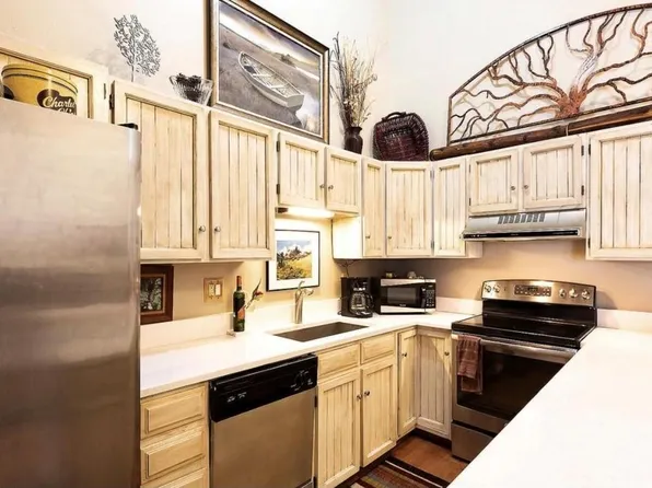 E24-165 Gopher Rd #E24, Avon, CO 81620