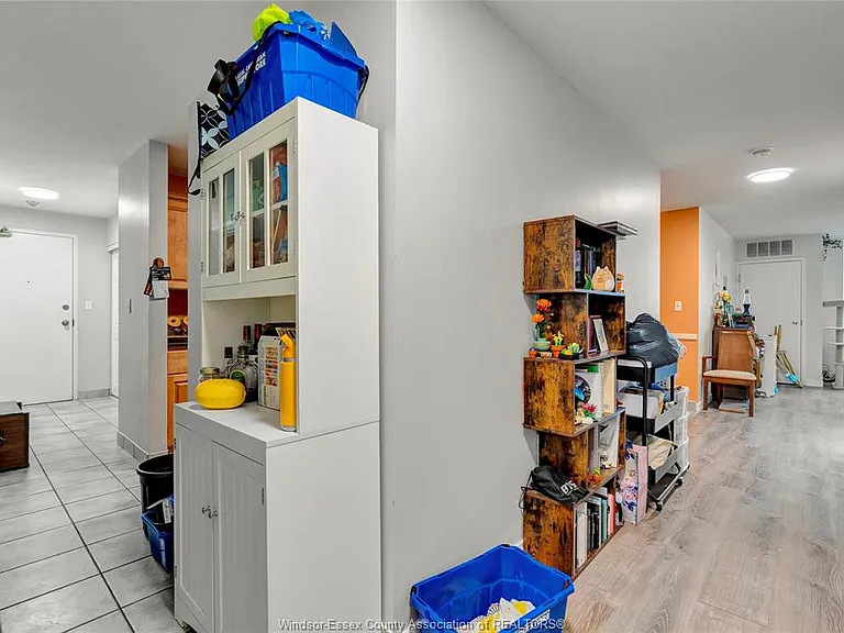 540 Ouellette Ave #7B — Photo 17