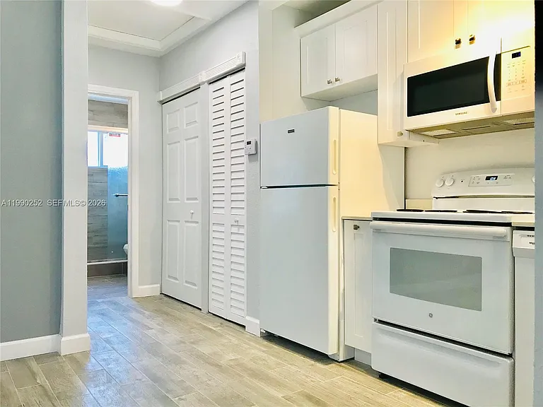 1951 Funston St #1 — Photo 5