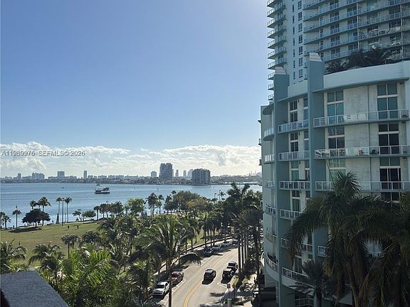 3rd image of 2000 N Bayshore Dr APT 708