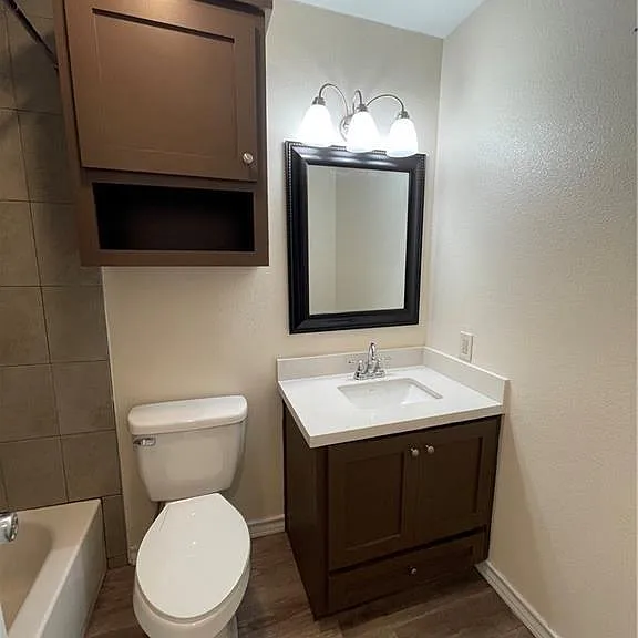 3501 N 23rd Ln #214 — Photo 4