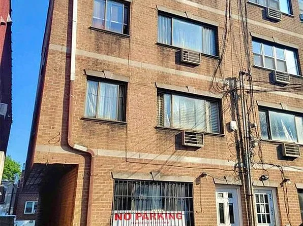 95-24 42nd Ave, Elmhurst, NY 11373