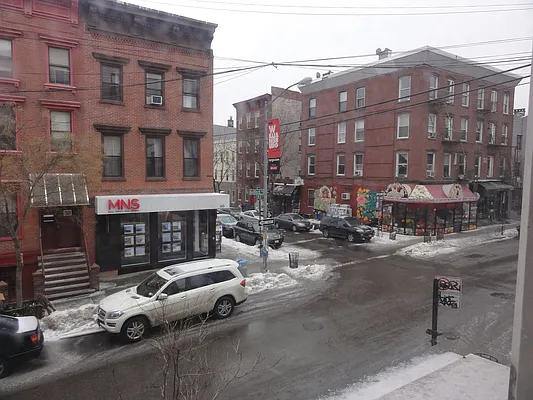 Rented by Nest Seekers International | media 11