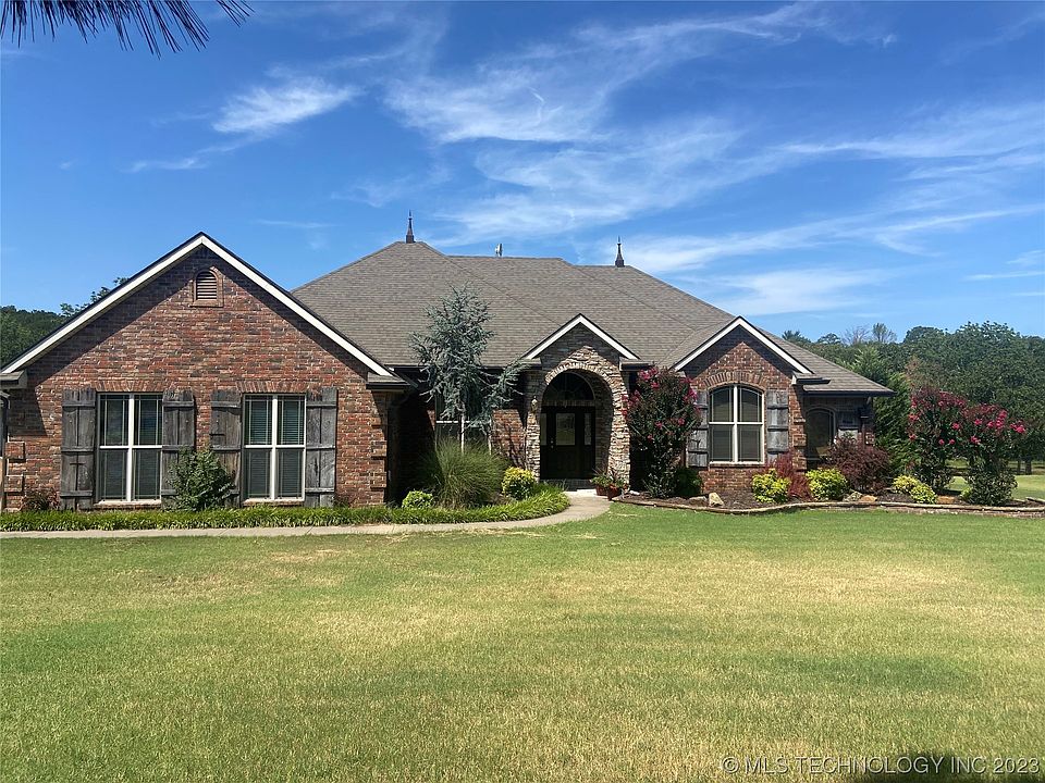 1st image of 143 Liberty Cir
