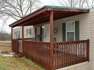 132 B D Johnston Rd, Central, SC 29630