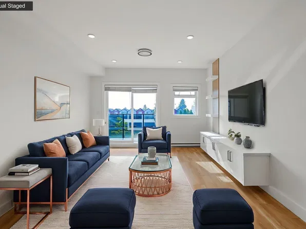 6288 Beresford St #11, Burnaby, BC V5J 1K2