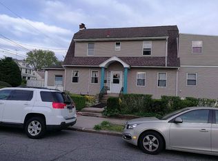 1900 Emerson St, Philadelphia, PA 19152