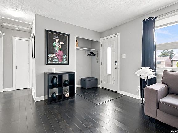 3rd image of 105 Grant STREET