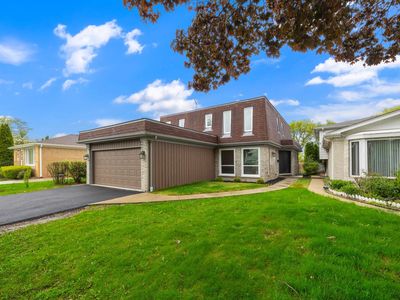 5252 Foster St, Skokie, IL, 60077