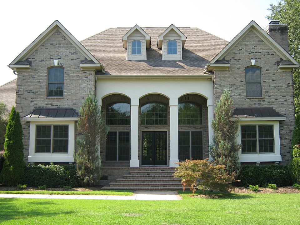 1st image of 813 White Horse Dr